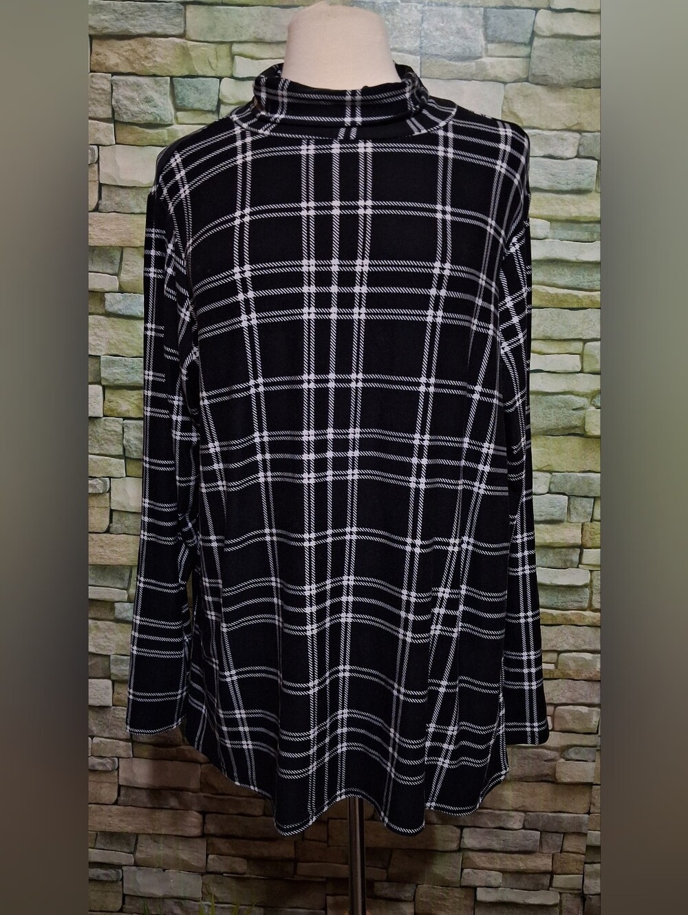 Classic 1X Black & White Plaid Turtleneck Sweater
